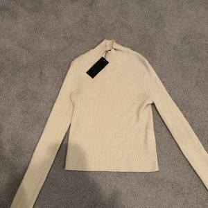 Meet your Posher, Becca